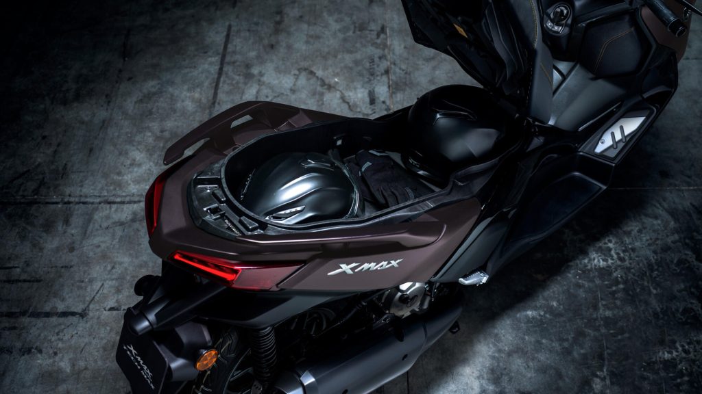 Yamaha XMAX 125 Tech Max - Motos